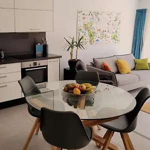 modern-spacious-apartment-in-costa-adeje-torviscas.adeje-hotels.com/